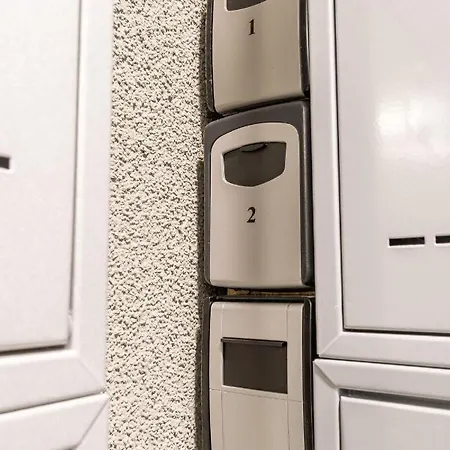 Brand New #21 With Free Secure Parking In The Center * Prague
